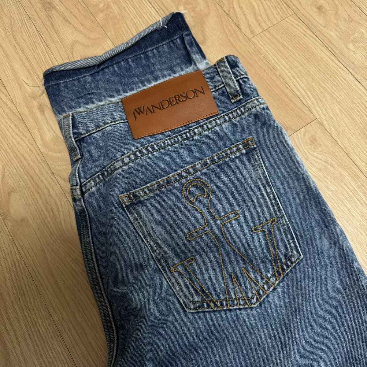 jw anderson jeans